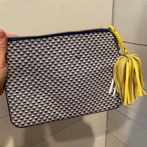 Merona wristlet